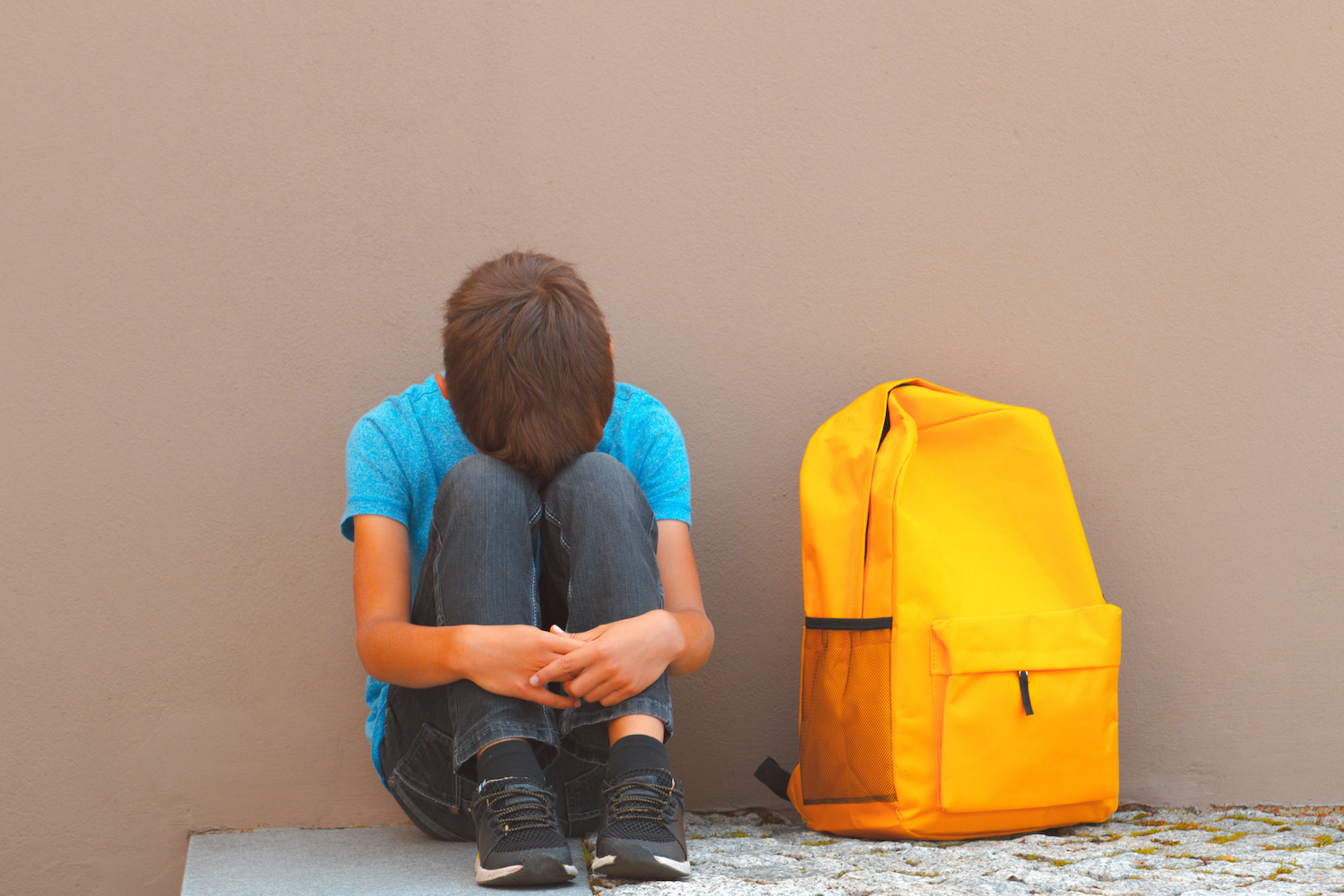 signs-symptoms-social-anxiety-kids